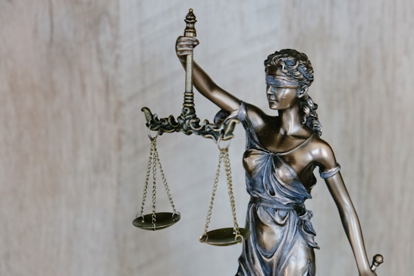 经济犯罪辩护中的证据审查要点——以合同诈骗罪为例